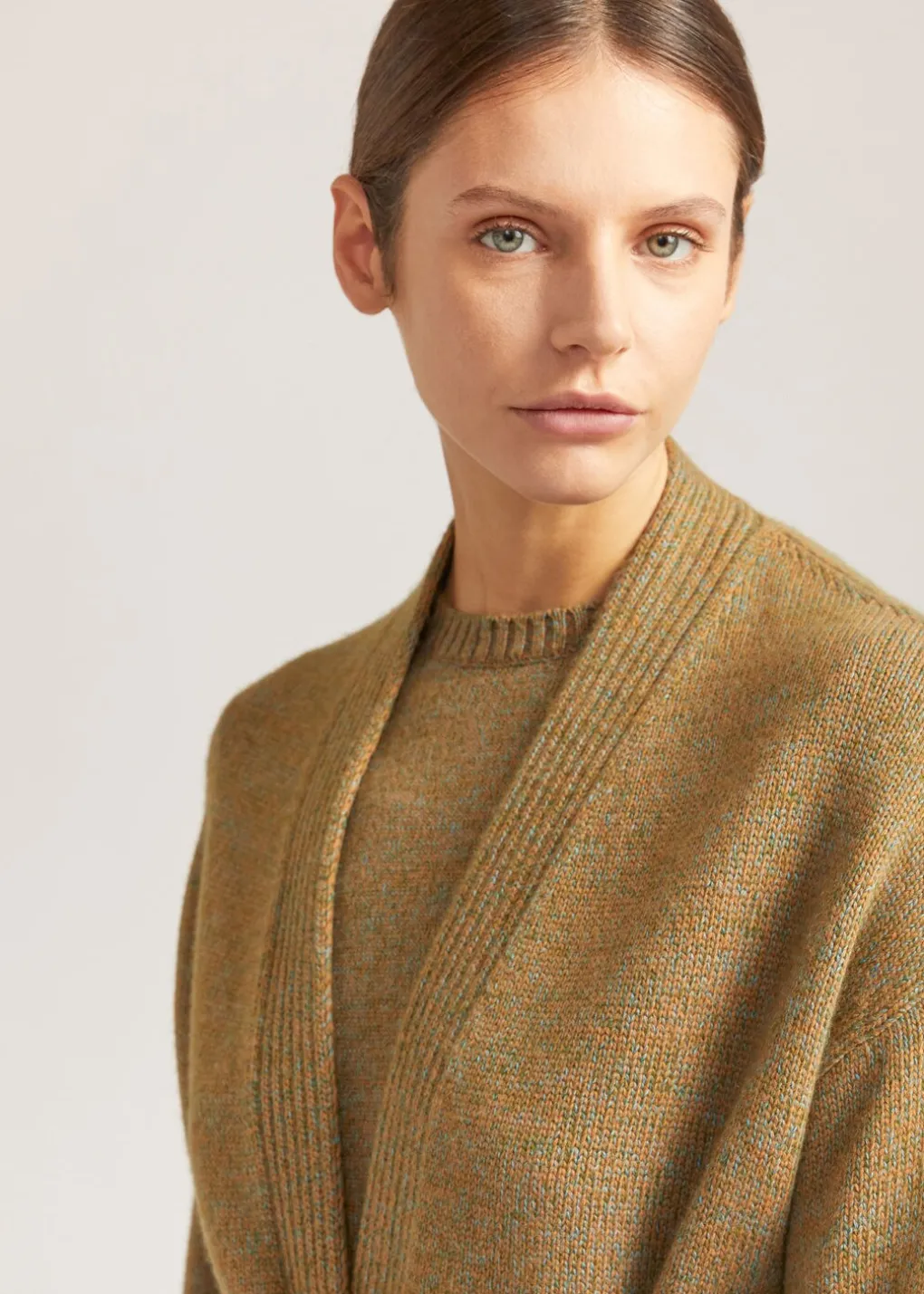 Cardigan Vicuna