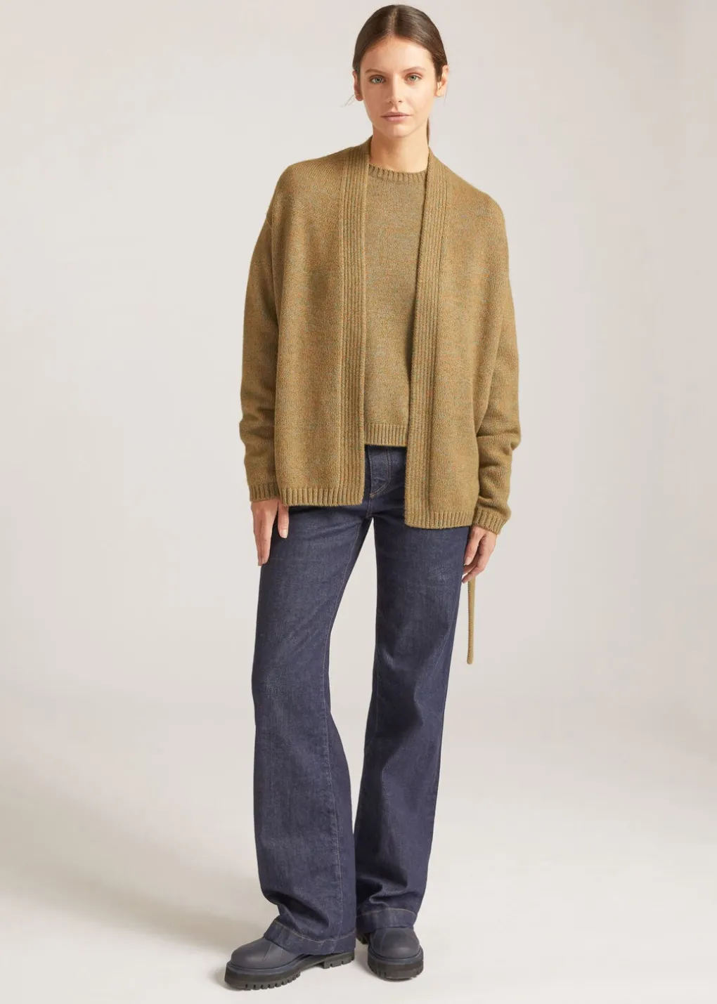 Cardigan Vicuna