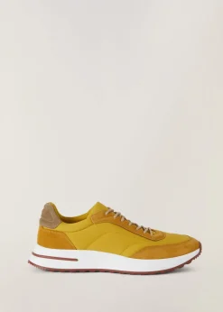 Sneakers Week End Walk