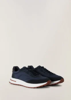 Sneakers Week End Walk