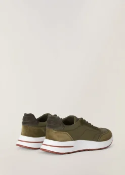 Sneakers Week End Walk