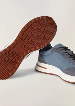 Sneakers Week End Walk