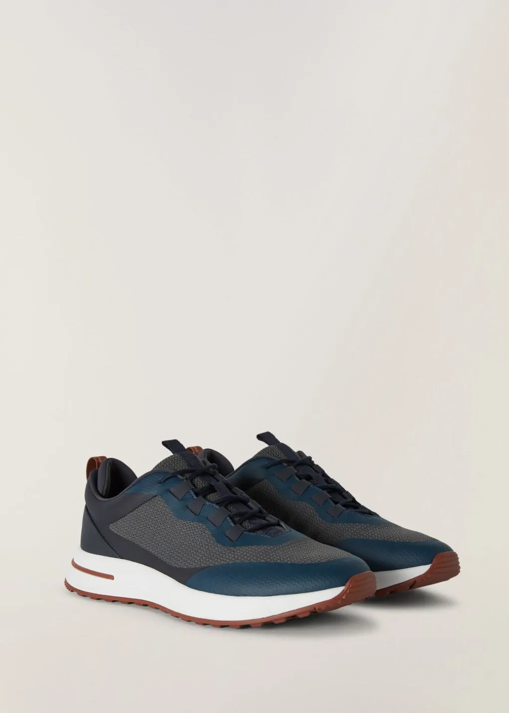 Sneakers Week-End Walk