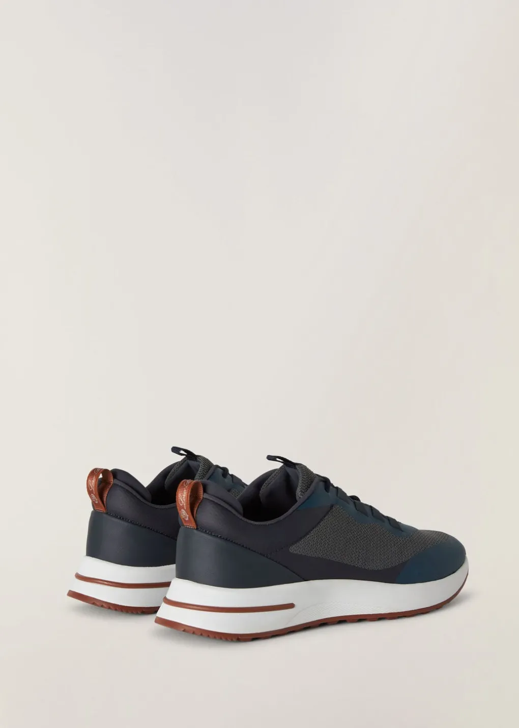 Sneakers Week-End Walk