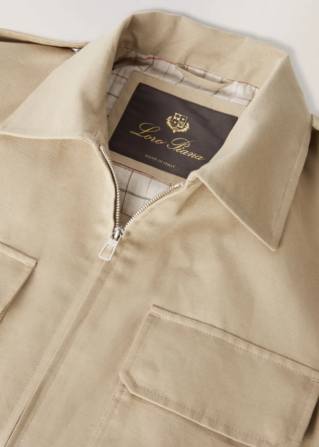 Veste Nauro